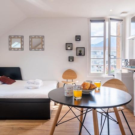 Guestready - Ancolie - Chaumontel Studio Apartment Annecy Bagian luar foto